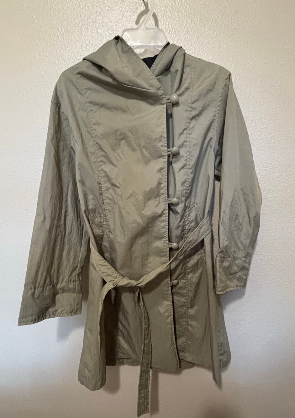 Women’s Orvis Belted Lightweight Button Rain Coat Jacket Travel Packable size XS